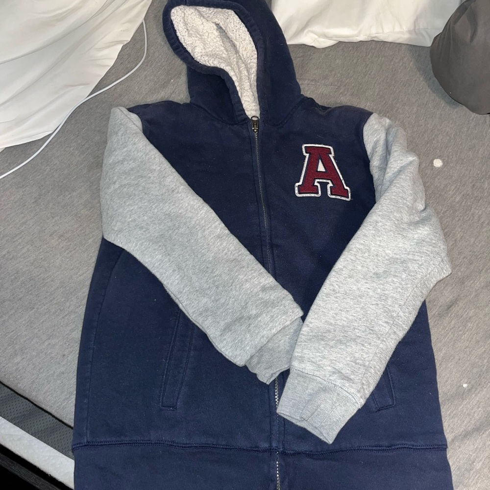 Boys Large Jacket - Picture 2 of 4